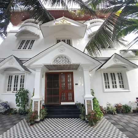 Annies Inn Homestay Коччи Экстерьер фото