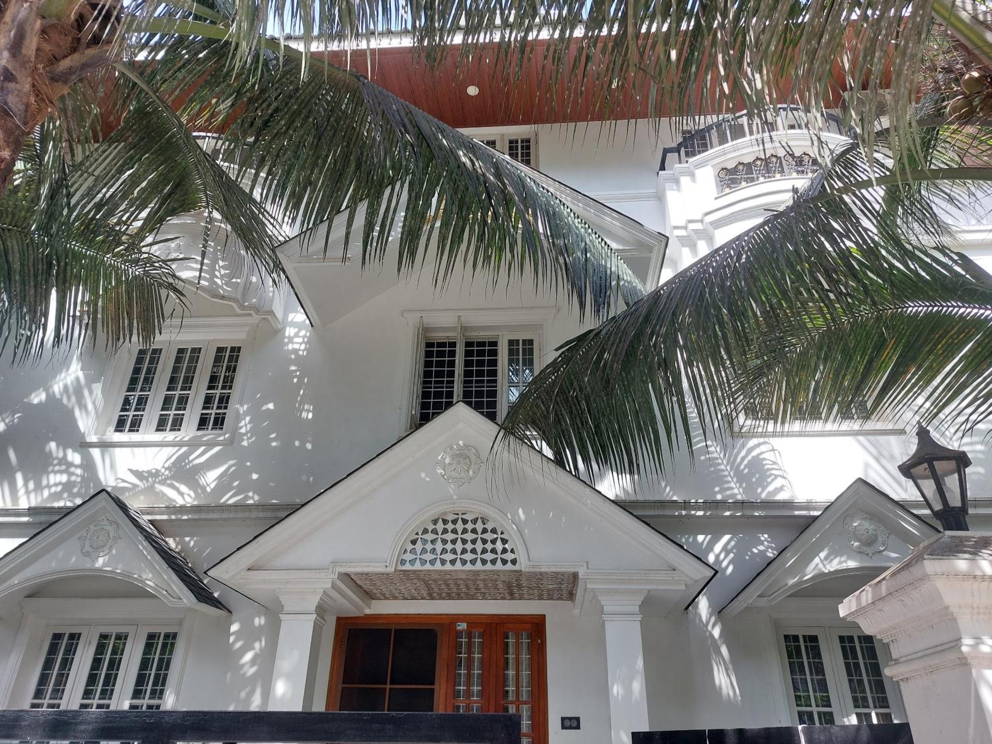 Annies Inn Homestay Коччи Экстерьер фото