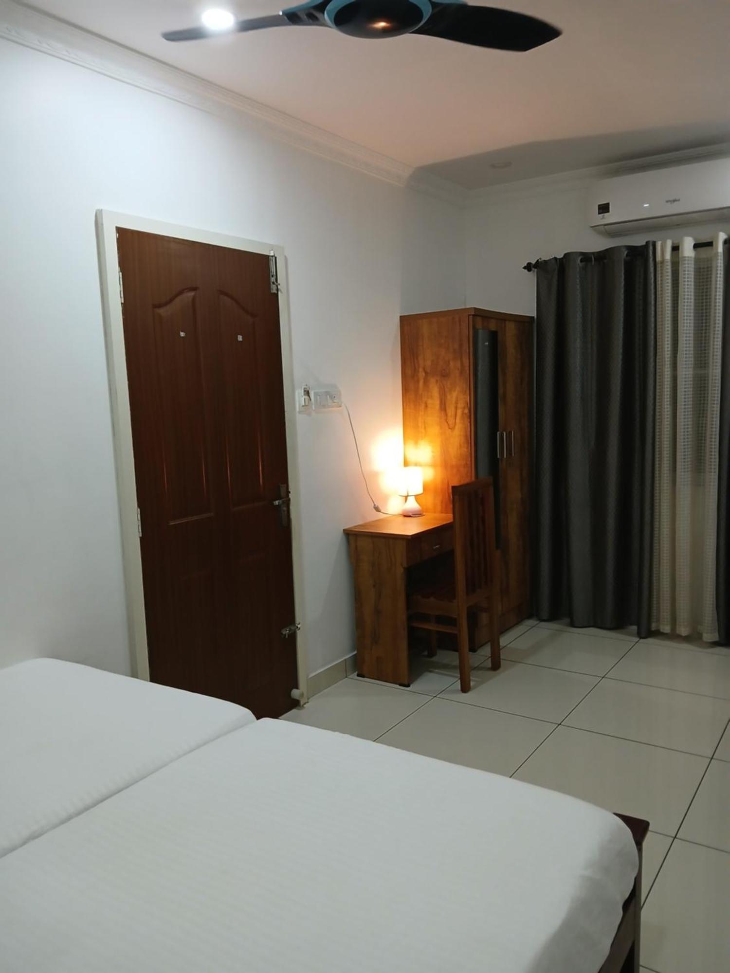 Annies Inn Homestay Коччи Номер фото